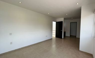 RENTA CASA EN ESQUINA EN PRIVADA DA VINCI DENTRO DE CUMBRES DEL LAGO QUERETARO