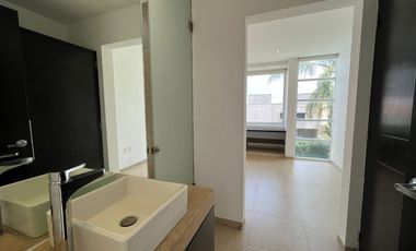 RENTA CASA EN ESQUINA EN PRIVADA DA VINCI DENTRO DE CUMBRES DEL LAGO QUERETARO