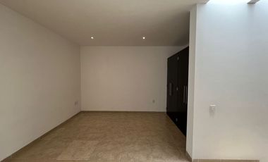 RENTA CASA EN ESQUINA EN PRIVADA DA VINCI DENTRO DE CUMBRES DEL LAGO QUERETARO