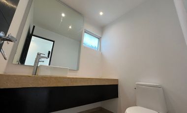 RENTA CASA EN ESQUINA EN PRIVADA DA VINCI DENTRO DE CUMBRES DEL LAGO QUERETARO