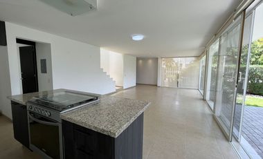 RENTA CASA EN ESQUINA EN PRIVADA DA VINCI DENTRO DE CUMBRES DEL LAGO QUERETARO