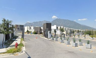 CASA EN VENTA FRACC SANTA MARIA NUEVO LEON