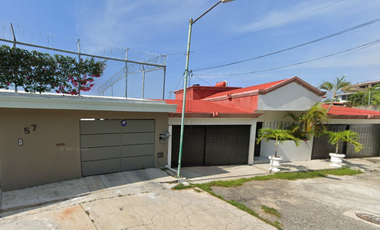 VENTA DE CASA A COSTO POR DEBAJO DEL VALOR COMERCIAL UBICADA EN: CALLE PARAISO, COL LA CONDESA, CP 39690, ACAPULCO DE JUAREZ GUERRERO