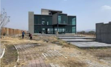 Edificio en construcción en venta en Boulevard Autopista Méx.-Acapulco Km 112, Alpuyeca, Xochitepec, Morelos. (RECUPERACIÓN BANCARIA)