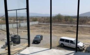 Edificio en construcción en venta en Boulevard Autopista Méx.-Acapulco Km 112, Alpuyeca, Xochitepec, Morelos. (RECUPERACIÓN BANCARIA)