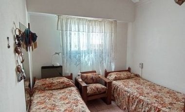 Casa Santa Teresita 3 Amb al Frente Independiente con Cochera Zona Centro