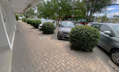 VITACURA / LOCAL COMERCIAL