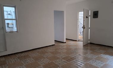 CASA EN RENTA, CERCA DEL HOSPITAL REGIONAL