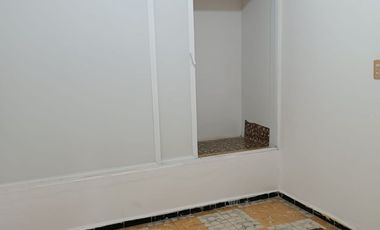 CASA EN RENTA, CERCA DEL HOSPITAL REGIONAL