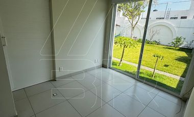 🏡✨ CASA EN RENTA – USO COMERCIAL | IDEAL PARA RESTAURANT O CORPORATIVO🍽️🏢