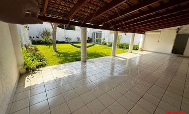 🏡✨ CASA EN RENTA – USO COMERCIAL | IDEAL PARA RESTAURANT O CORPORATIVO🍽️🏢