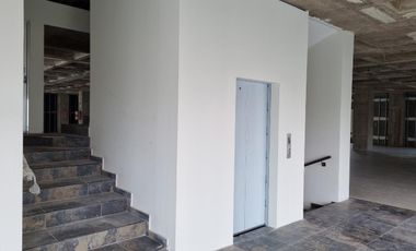 RENTA EDIFICIO EN QUERETARO ZONA DE ALTA DEMANDA INMEJORABLE UBICACIÓN