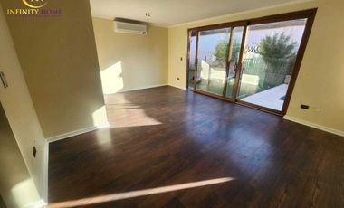 Amplia Casa con Piscina Arriendo Alto El Manzano Til Til