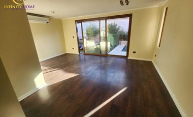 Amplia Casa con Piscina Arriendo Alto El Manzano Til Til