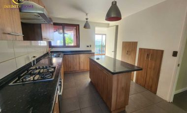 Amplia Casa con Piscina Arriendo Alto El Manzano Til Til