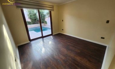 Amplia Casa con Piscina Arriendo Alto El Manzano Til Til