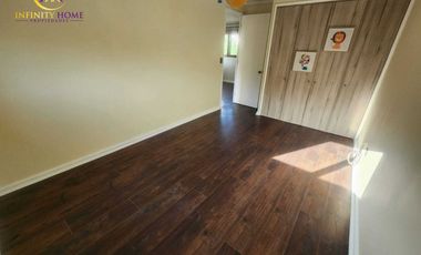 Amplia Casa con Piscina Arriendo Alto El Manzano Til Til