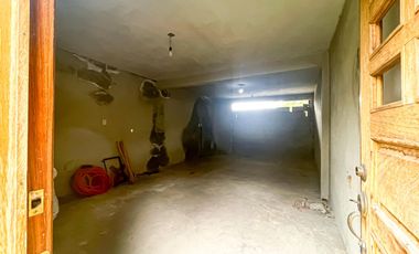 CASA EN VENTA EN SAN BLAS, TOLUCA- CON LOCAL COMERCIAL