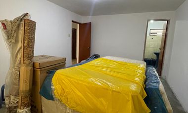 Vivienda de 2 Pisos con Patio y Cochera en Las Flores