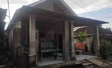 jual cepat rumah kampung tinggal ngecatt  SDH bagus di Banaran Kandangan Kediri