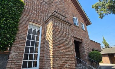 VENDO CASA EN CONDOMINIO DE SOLO 2 CASAS ESTILO INGLÉS, EN CALLE LLANURA, JARDINES DEL PEDREGAL