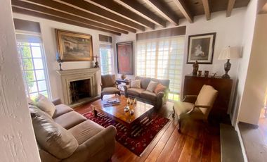 VENDO CASA EN CONDOMINIO DE SOLO 2 CASAS ESTILO INGLÉS, EN CALLE LLANURA, JARDINES DEL PEDREGAL