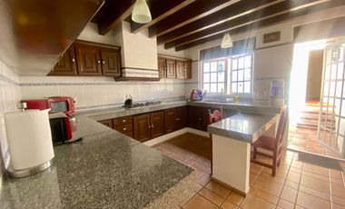 VENDO CASA EN CONDOMINIO DE SOLO 2 CASAS ESTILO INGLÉS, EN CALLE LLANURA, JARDINES DEL PEDREGAL