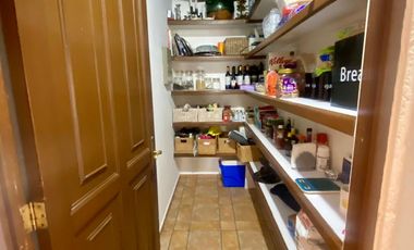 VENDO CASA EN CONDOMINIO DE SOLO 2 CASAS ESTILO INGLÉS, EN CALLE LLANURA, JARDINES DEL PEDREGAL