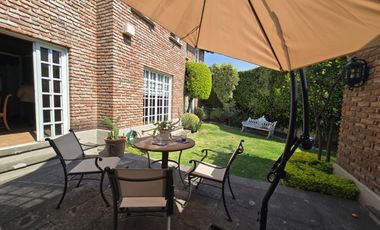 VENDO CASA EN CONDOMINIO DE SOLO 2 CASAS ESTILO INGLÉS, EN CALLE LLANURA, JARDINES DEL PEDREGAL