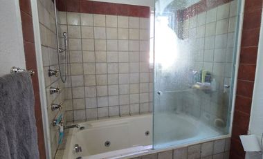 VENDO CASA EN CONDOMINIO DE SOLO 2 CASAS ESTILO INGLÉS, EN CALLE LLANURA, JARDINES DEL PEDREGAL