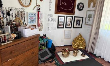 PRECIOSA CASA EN VENTA CON MUCHO JARDIN en Cacalomacan