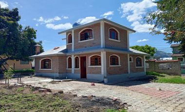 Casa en arriendo, renta, alquiler sector Tumbaco- El arenal