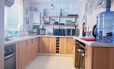 ARRIENDA IMPECABLE CASA 3 DORMITORIOS 3 BAÑOS  HACIENDA LAS MARIPOSAS