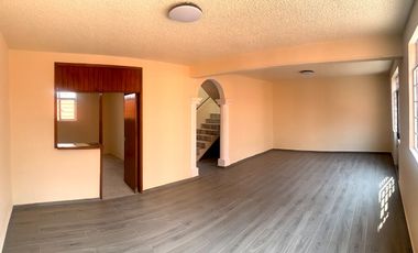 Se renta Casa cerca de Avenida Santana, Avenida Canal de Miramontes, Metro Taxqueña