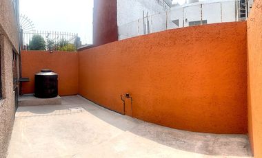 Se renta Casa cerca de Avenida Santana, Avenida Canal de Miramontes, Metro Taxqueña