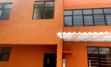 Se renta Casa cerca de Avenida Santana, Avenida Canal de Miramontes, Metro Taxqueña