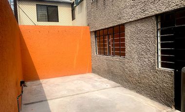 Se renta Casa cerca de Avenida Santana, Avenida Canal de Miramontes, Metro Taxqueña