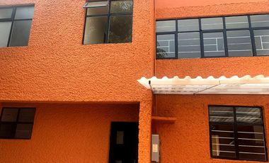 Se renta Casa cerca de Avenida Santana, Avenida Canal de Miramontes, Metro Taxqueña