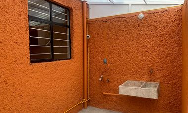 Se renta Casa cerca de Avenida Santana, Avenida Canal de Miramontes, Metro Taxqueña