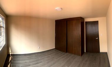 Se renta Casa cerca de Avenida Santana, Avenida Canal de Miramontes, Metro Taxqueña