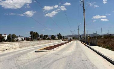 Se vende casa, excelente distribución. A un lado de la Universidad Tecnológica de Mineral de la Reforma