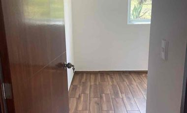 Se vende casa, excelente distribución. A un lado de la Universidad Tecnológica de Mineral de la Reforma