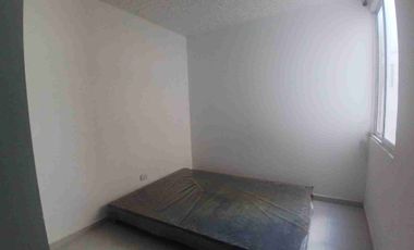 Área alquila apartamento de 3 habitaciones en segundo  piso.