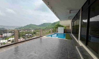 Casa de alquiler en Urb. Los Senderos