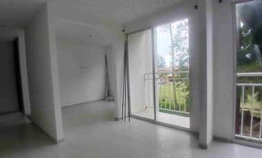 Área  alquila apartamento de 2 habitaciones mas estudio en sexto piso torre E.