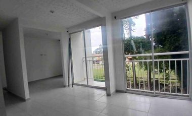 Área  alquila apartamento de 2 habitaciones mas estudio en sexto piso torre E.