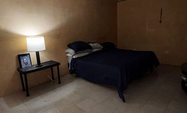 Se vende casa en 𝐂𝐨𝐥. 𝐆𝐫𝐚𝐧𝐣𝐚𝐬, A solo 2 cuadras de Av. Vallarta y Av. Zaragoza.