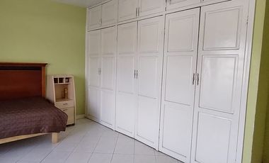 Se vende casa en 𝐂𝐨𝐥. 𝐆𝐫𝐚𝐧𝐣𝐚𝐬, A solo 2 cuadras de Av. Vallarta y Av. Zaragoza.