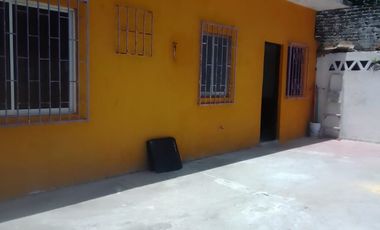 Casa Venta Amplio jardín cerca de playa Col Luis Echeverria Boca del Río