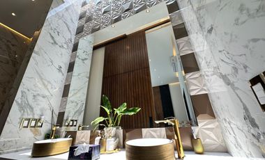 CASA EN RENTA EN EL MOLINO RESIDENCIAL & GOLF LEÓN, GTO ZONA NORTE.CON DOBLE ALTURA EN SALA.